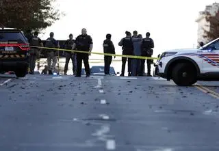 "Cała scena wyglądała jak z filmu". Z okna hotelu widział miejsce strzelaniny