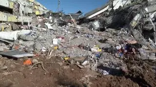 Polscy ratownicy w Turcji prowadzą nawoływanie na gruzach. Relacja Pawła Łukasika
