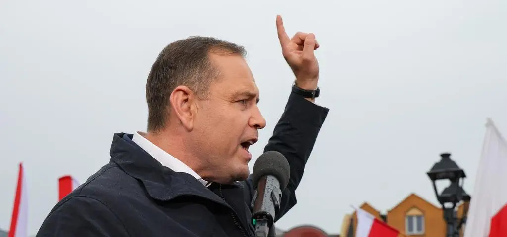 Nawrocki i kibolskie bijatyki. Co wiedzieli w sztabie PiS, a my nie?