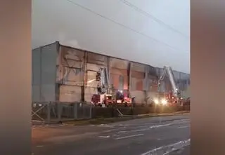 Pożar hali w Stalowej Woli. Nowe informacje dla mieszkańców