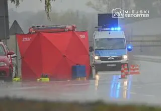 Na drodze krajowej numer 7 w Tarczynie odnaleziono ciało mężczyzny