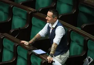 Poseł Józefaciuk zawieszony w KO. Dwa powody
