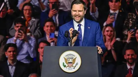 Vance dzwoni do Trumpa