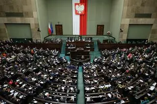 Sejm rozpoczyna ostatnie w tym roku trzydniowe posiedzenie.