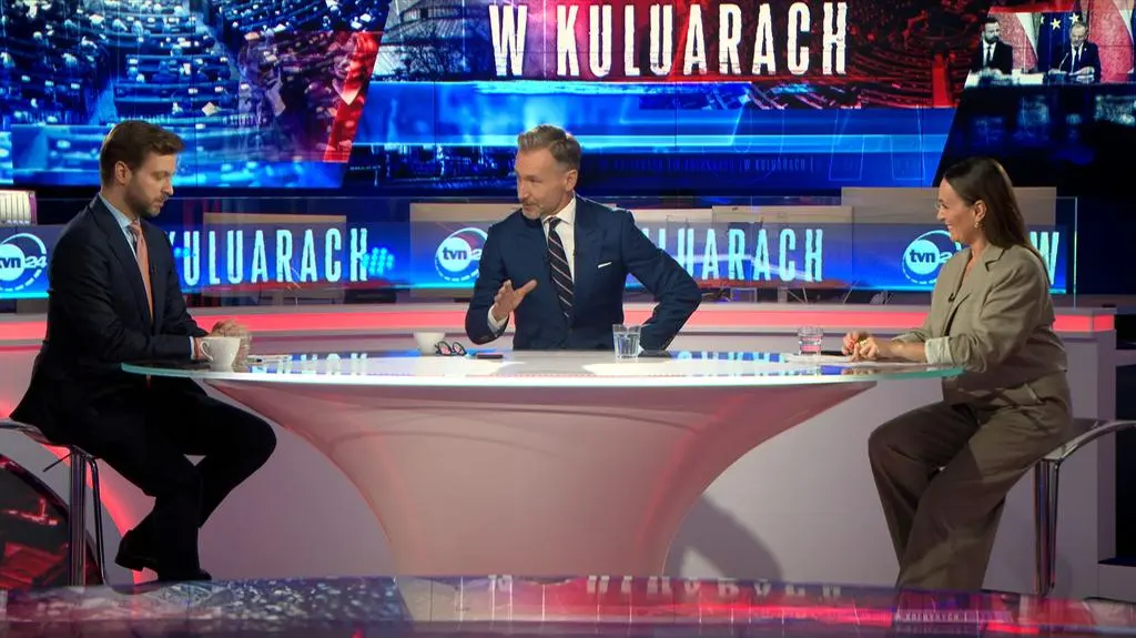 09 2000 kuluary cl-0002