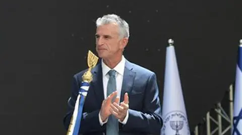 Nowy szef Mosadu David Barnea (w środku)