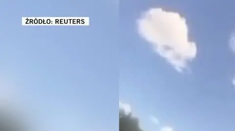 fighter jets flying over