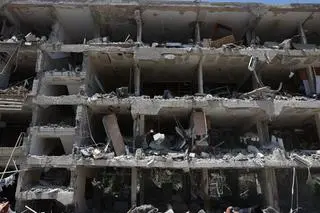 Iran przeprowadził atak odwetowy. Zniszczenia w Tel Awiwie