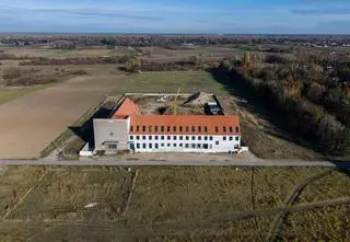 "Archipelag" księdza Michała O. jak willa plus. Tylko 20 razy bardziej