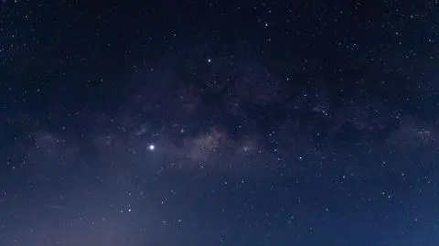 Nocne niebo (zdjęcie poglądowe)