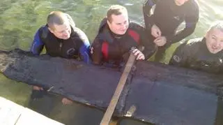 Od razu po zrobieniu zdjęć łódź wróciła do wody 