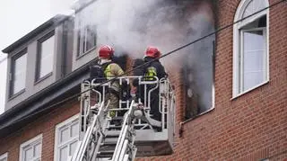 Pożar mieszkania we Wrocławiu, ewakuowano 8 osób