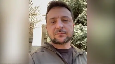 Fałszywa informacja o kapitulacji na telewizyjnym pasku. Wołodymyr Zełenski reaguje