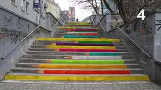 "Kolorowe kredki"