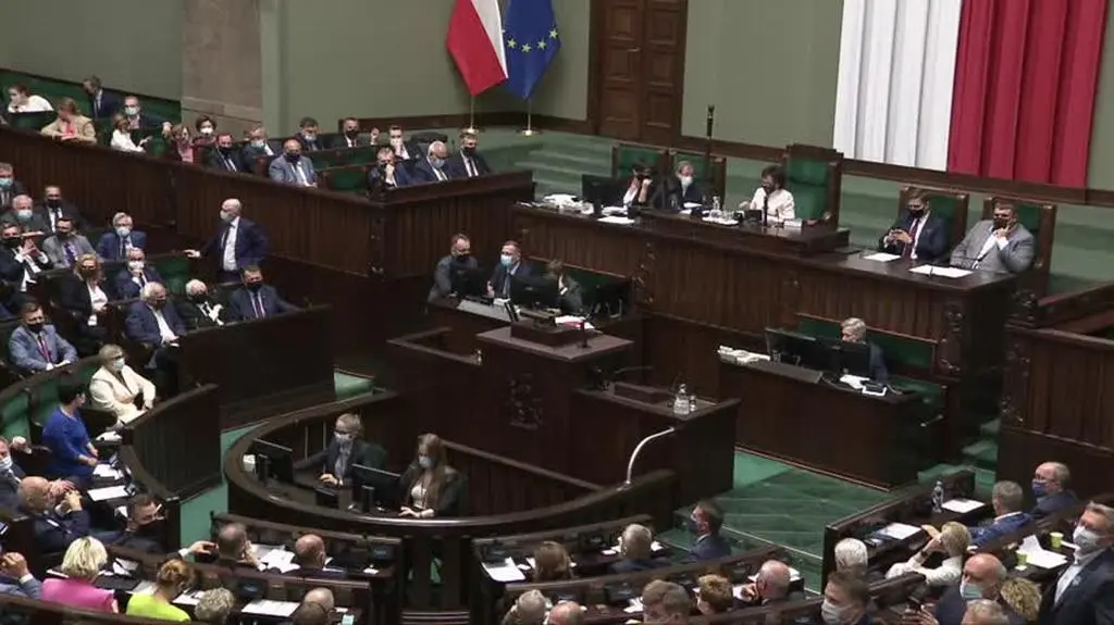 "Za" reasumpcją głosowało 229 posłów, przeciw był jeden poseł