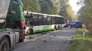 Zderzyły się trzy pojazdy