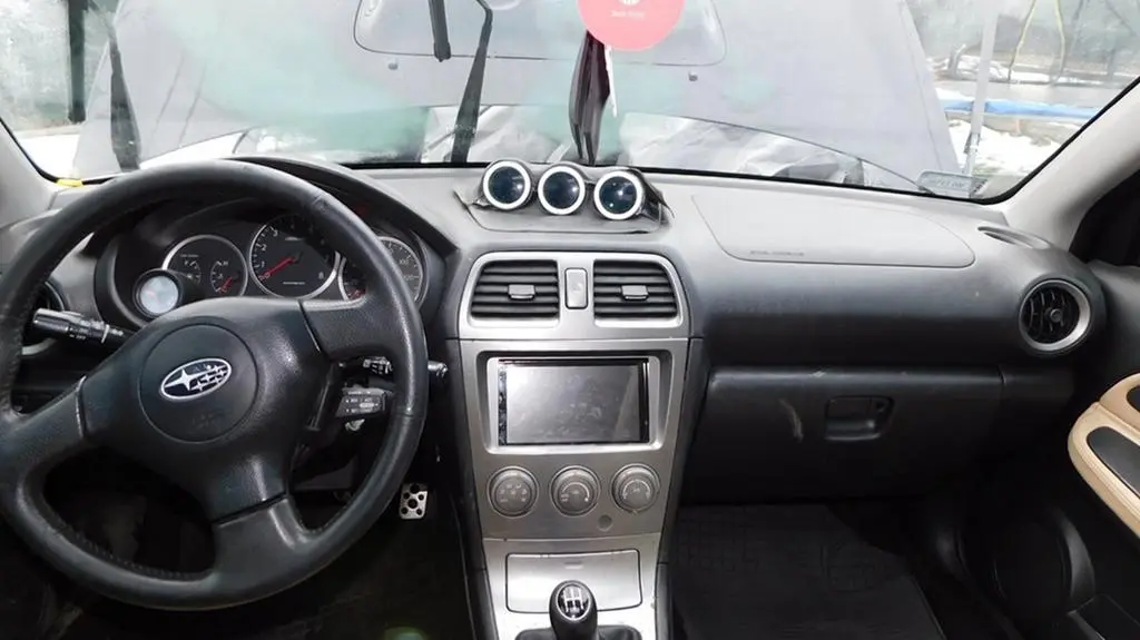 Subaru po wypadku 