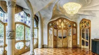 Aktualnie czytasz: Casa Batlló, obowiązkowa pozycja na turystycznej mapie Barcelony - teraz w nowym, immersyjnym wydaniu