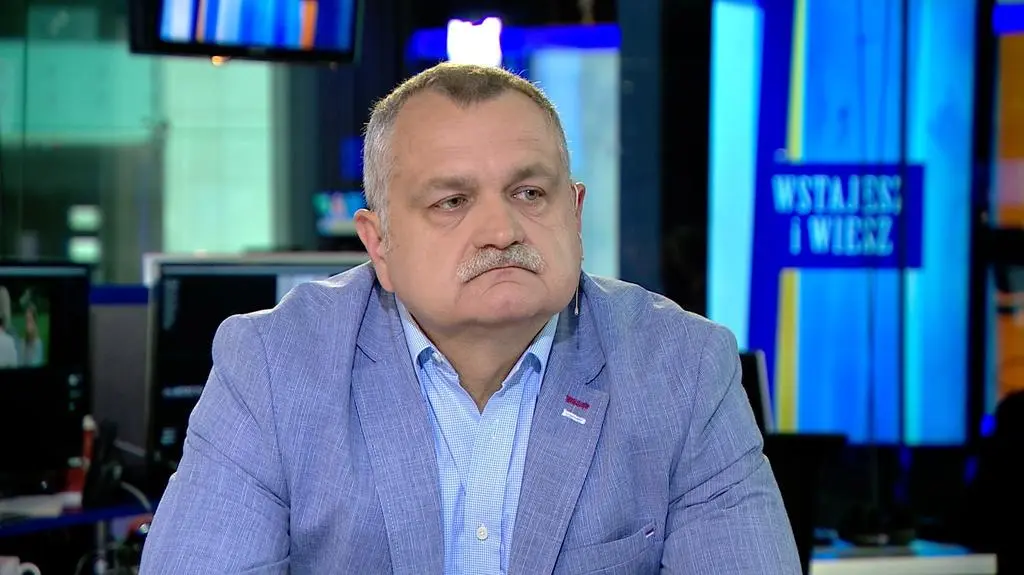 Pułkownik Robert Decyk o lotach marszałka Kuchcińskiego. Cała rozmowa