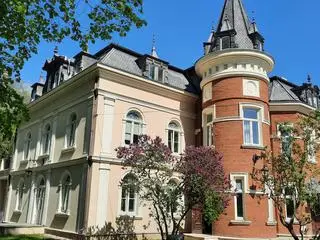 Estakada biegłaby na zapleczu Pałacu Hasbacha 