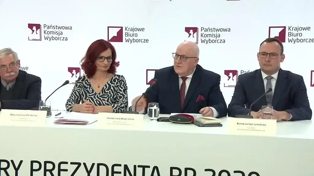 Konferencja PKW z godziny 22