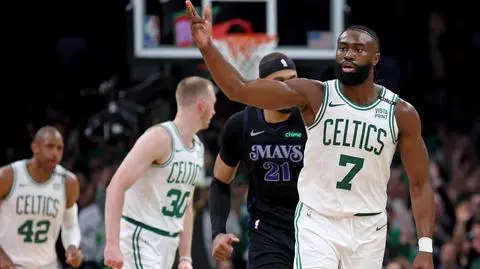Wielki powrót Porzingisa w pierwszym meczu finału NBA
