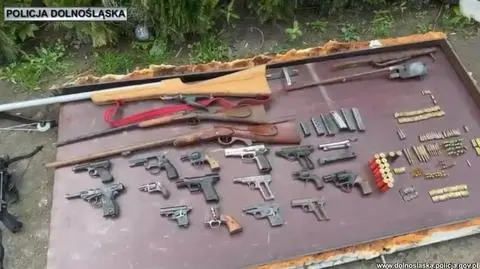 10 sztuk broni i amunicja
