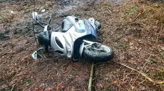 Motorowerzysta został zatrzymany w lesie