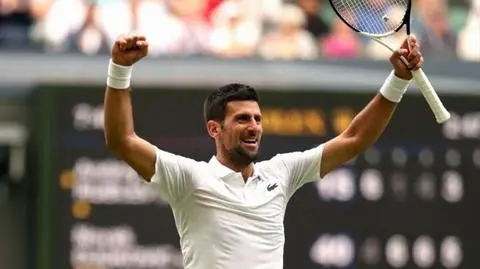 Znakomita reakcja Djokovicia. Wyrównał rekord Federera