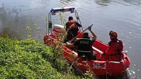 Strażacy wyłowili pod koniec kwietnia zwłoki z Drwęcy