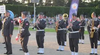 Każda orkiestra prezentowała po kolei swoje utwory. Koncerty poszczególnych orkiestr potrwały około półtorej godziny.