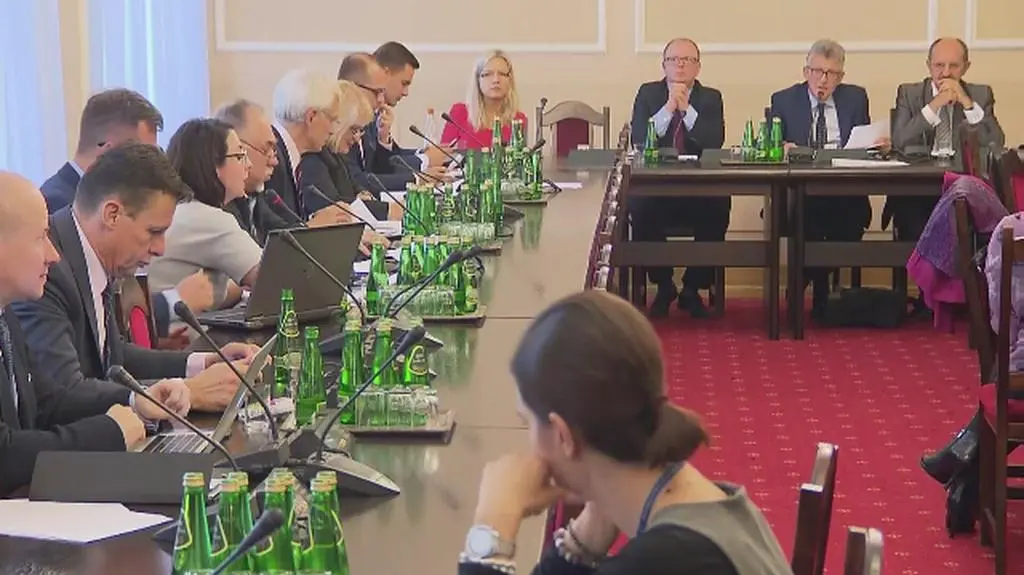Kłótnia Gasiuk-Pihowicz (Nowoczesna) i Pawłowicz (PiS) na komisji sprawiedliwości
