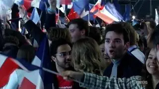 Radość w sztabie Emmanuela Macrona po pierwszych sondażowych wynikach wyborów