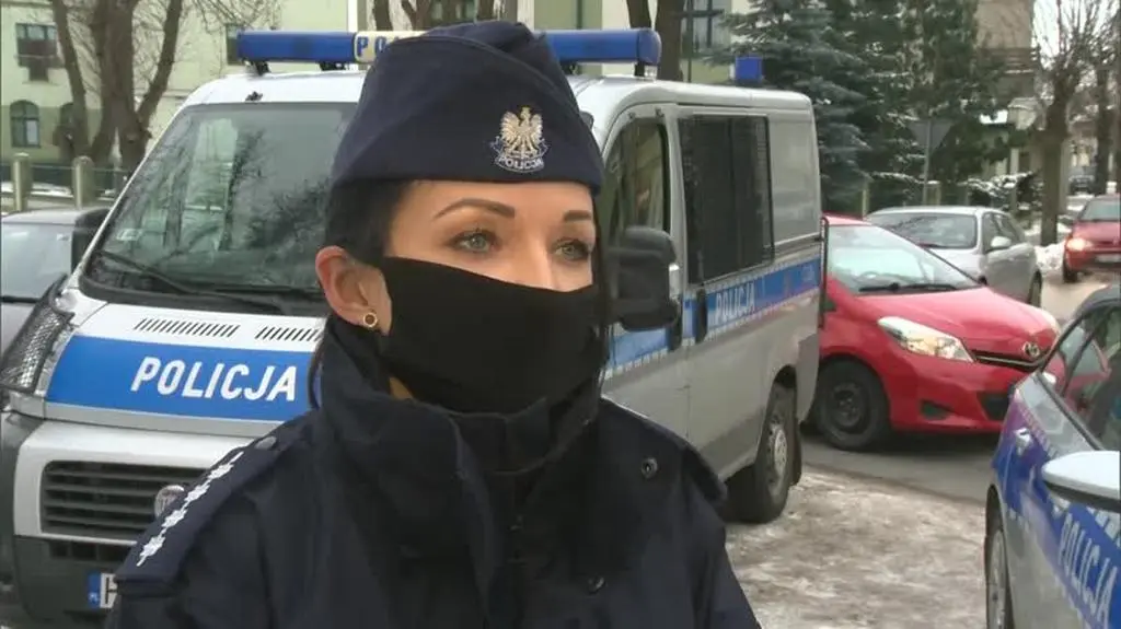 POLICJA