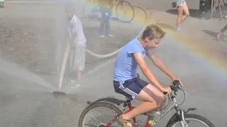 Rowerzyści też szukają ochłodzenia 