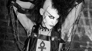 Jonathan Batcave, 1983 rok