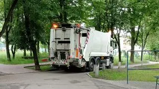 81-latka została potrącona przez śmieciarkę