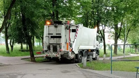 81-latka została potrącona przez śmieciarkę