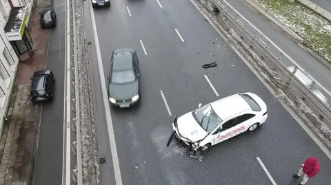 Kolizja na zjeździe z S8 w Modlińską 