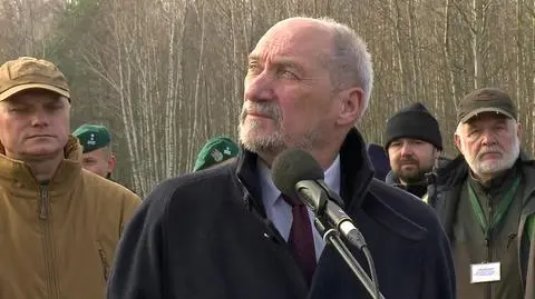 Macierewicz kupi drony. "Mówimy o tysiącach egzemplarzy"