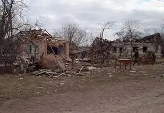 Wojska rosyjskie ostrzelały domy w Korosteniu w obwodzie żytomierskim