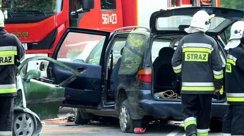 Siedem osób zostało rannych w zderzeniu dwóch osobówek pod Strzyżowem na Podkarpaciu 