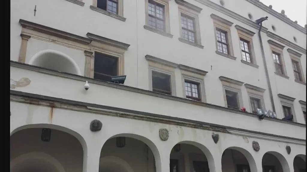 Film z ewakuacji na Zamku