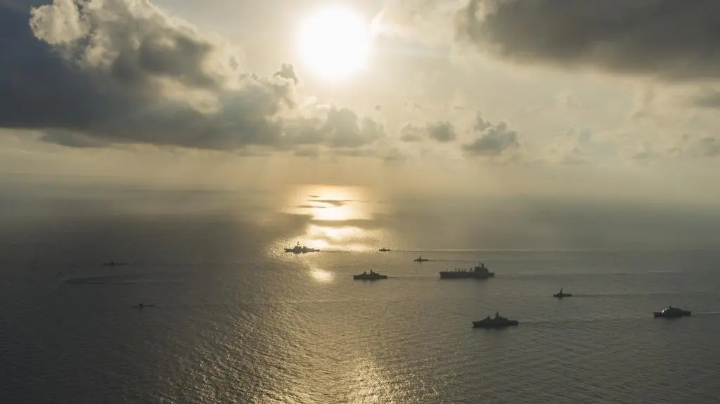 Amerykański okręt USS Fort Worth w rejsie po Morzu Południowochińskim w maju 2015 roku
