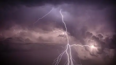 Nad Bałtykiem wciąż grzmi. Sprawdź, gdzie jest burza