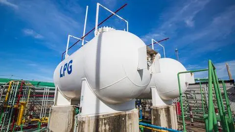 Ustawa sankcyjna przyjęta. Posłowie nie zgodzili się na zakaz importu gazu LPG z Rosji