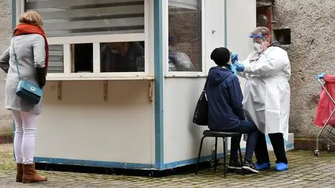 Punkt badania na obecność koronawirusa 