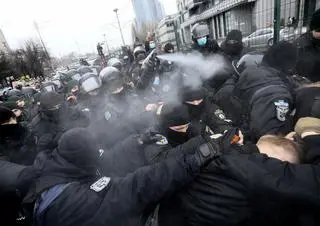 Kijów. Starcie przed siedzibą telewizji NASZ