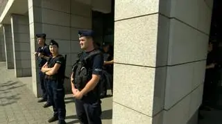 Policja przed siedzibą stowarzyszenia