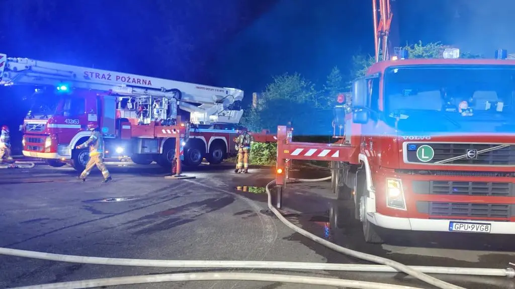 Pożar pustostanu we wsi Pogórze